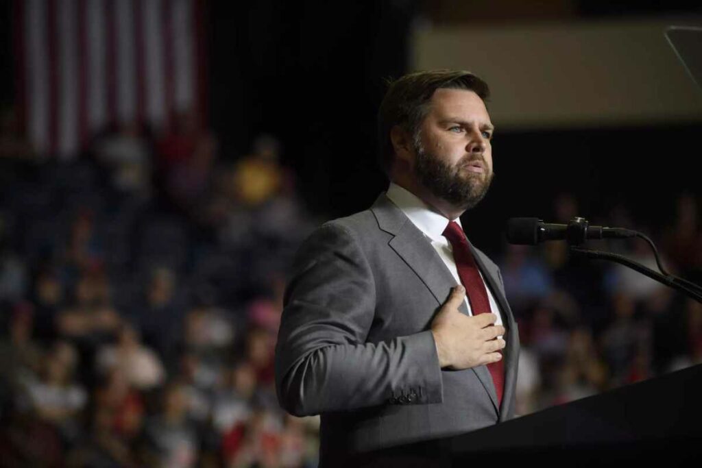 El republicano J.D. Vance, durante un mitin en Youngstown, Ohio, el 17 de septiembre de 2022. Foto: AFP