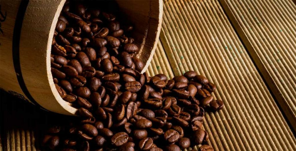 Un nuevo estudio sugiere que la cafeína podría ser beneficiosa para ralentizar la progresión del alzhéimer. Foto: AFP