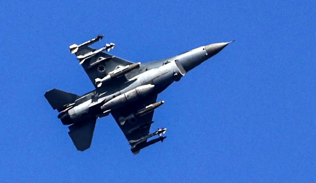 avión militar