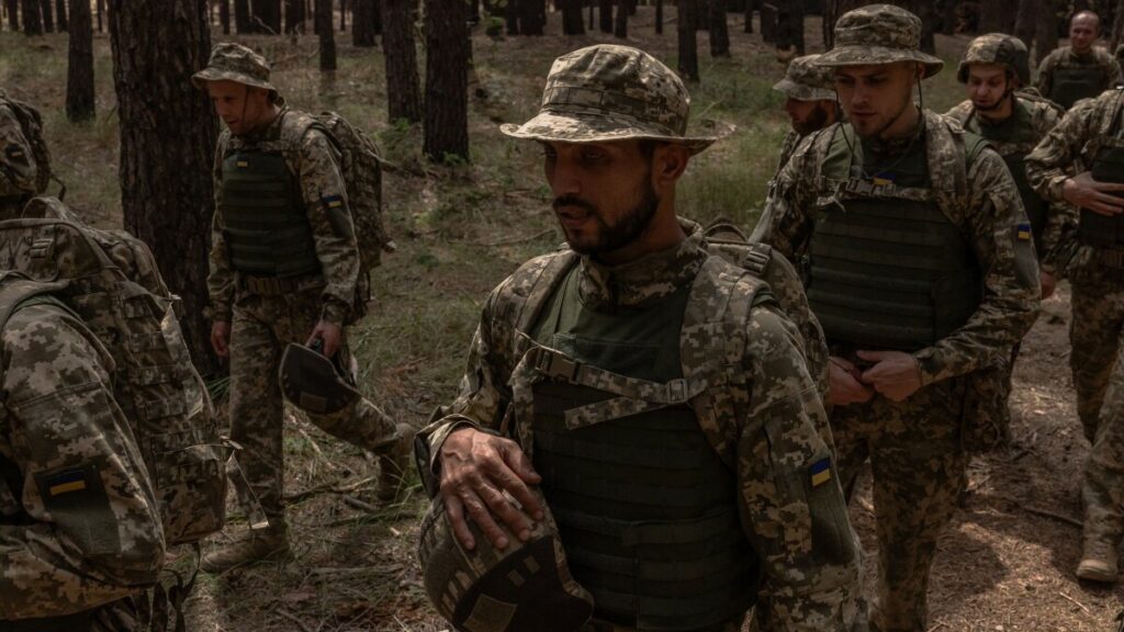 Ejército de Ucrania confirma que retiró sus tropas de un distrito de la ciudad estratégica de Chasiv Yar