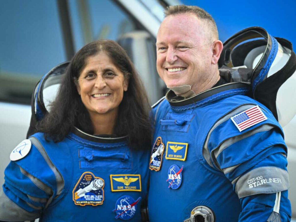 La NASA decidirá si sus dos astronautas atrapados en la Estación Espacial Internacional (EEI) podrán regresar a la Tierra.