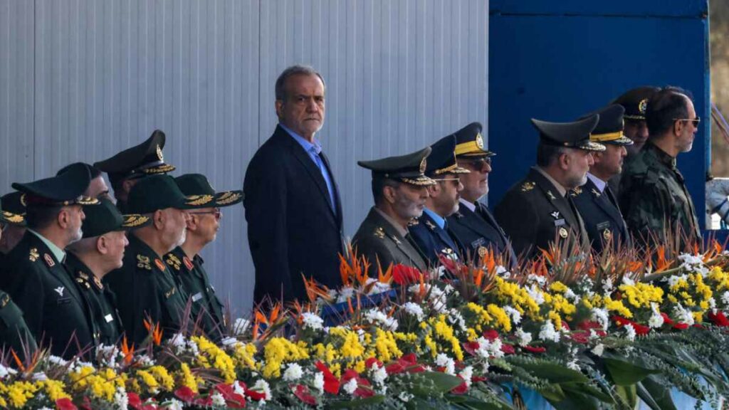El presidente iraní, Masud Pezeshkian, acusó a Israel de tratar de “ampliar” el conflicto en Medio Oriente y negó que su país desestabilice a la región.