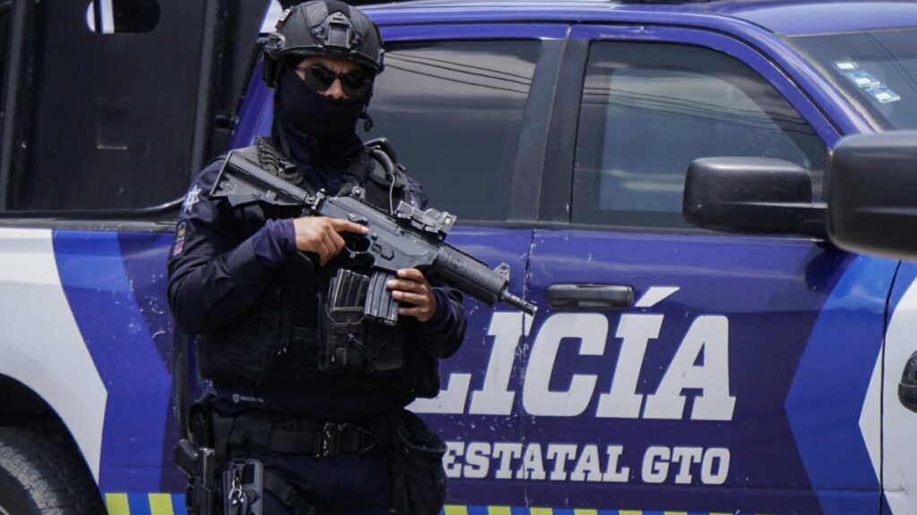 Hallan cadáveres de 12 personas en violento estado mexicano de Guanajuato
