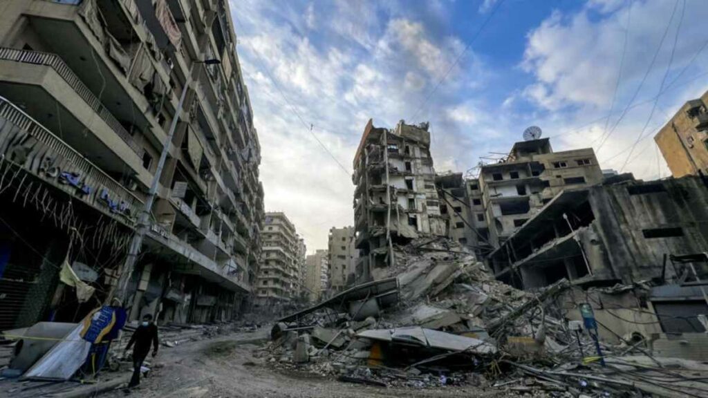 La agencia oficial de prensa de Líbano informó de bombardeos sobre la periferia sur de Beirut.