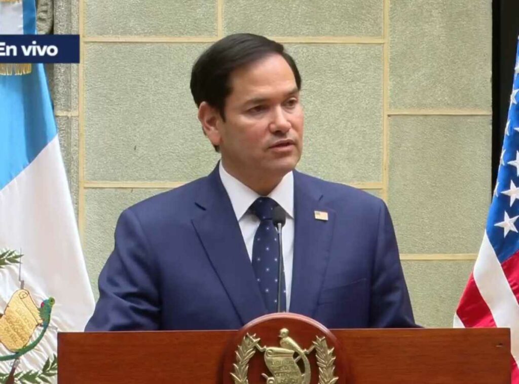 “Lo que anunció el presidente Trump, es una oferta que los Estados Unidos está dispuesto a hacerse responsable de la reconstrucción”, declaró en Guatemala Marco Rubio