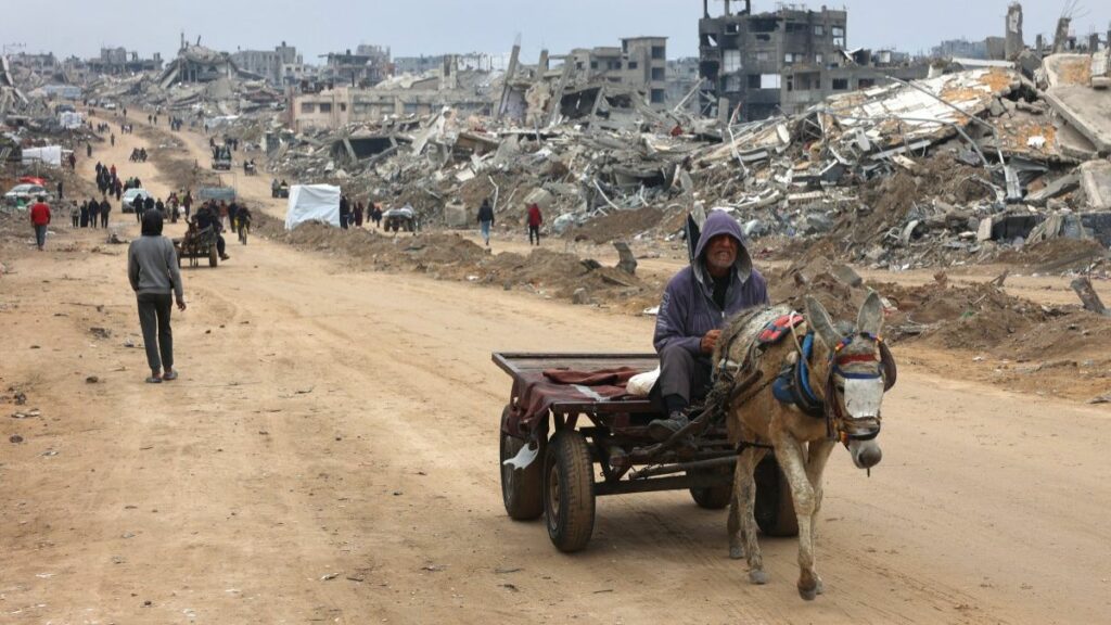 Israel prepara un plan para la salida voluntaria de la población de Gaza