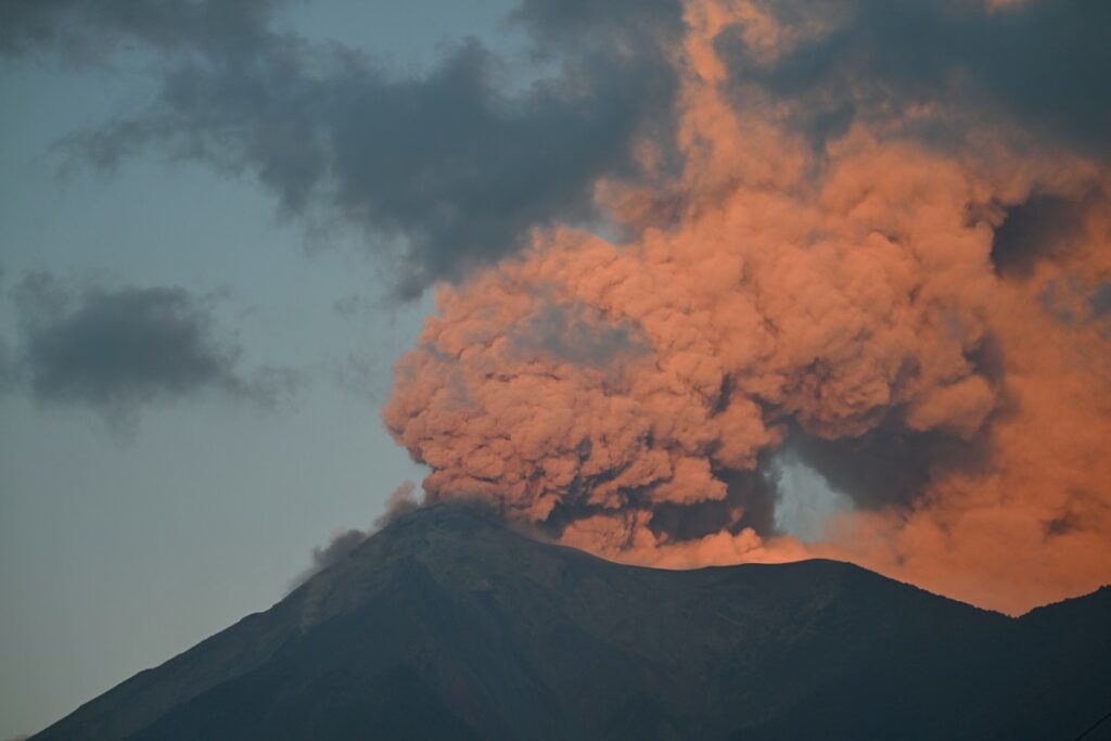erupción del volcán de Fuego