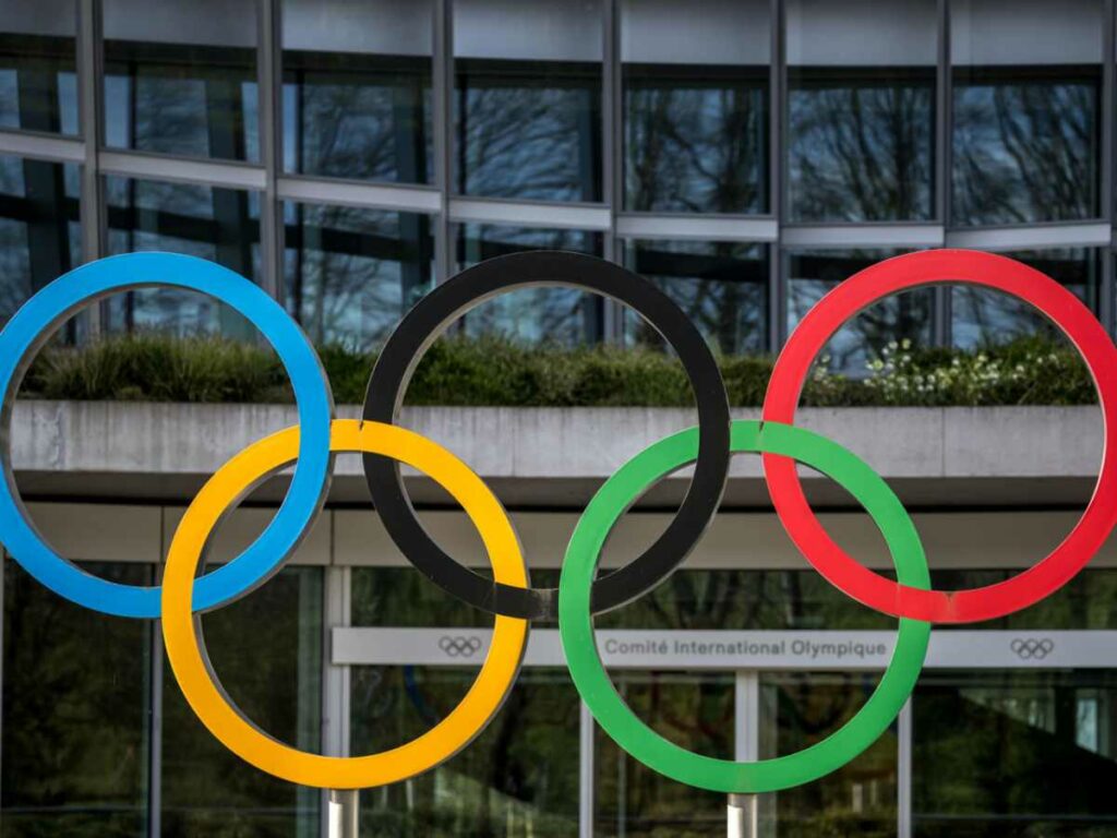Desde 2010, el COI añadió a su repertorio una competición destinada a jóvenes de 15 a 18 años, los Juegos Olímpicos de la Juventud