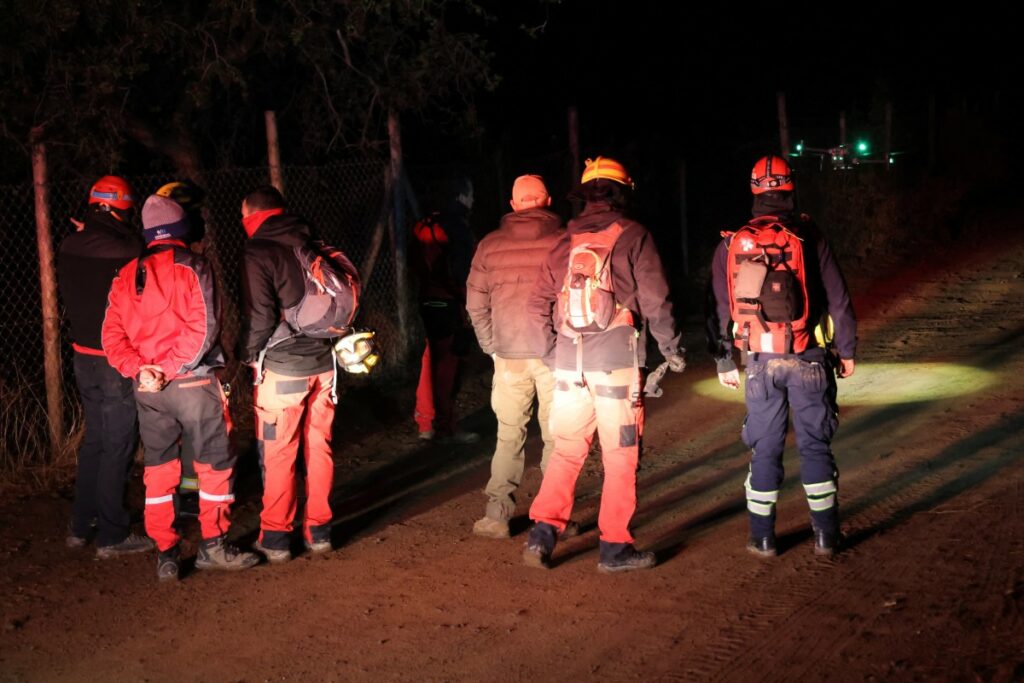 Hallan los cuerpos de los seis ocupantes de un avión ambulancia siniestrado  en Chile - Mediatiko