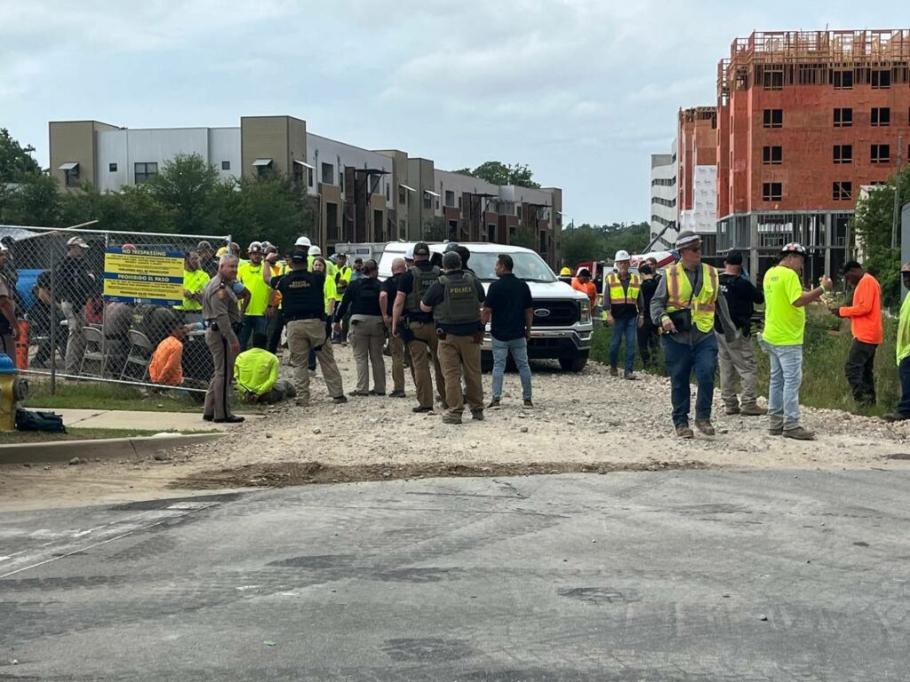 Redadas migratorias amenazan la construcción en Estados Unidos - Mediatiko