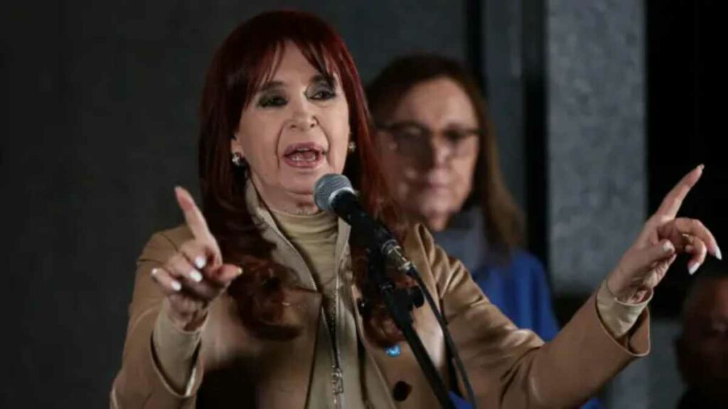 La justicia otorgó cinco días hábiles para que Kirchner sea notificada, que se cumplen el miércoles próximo