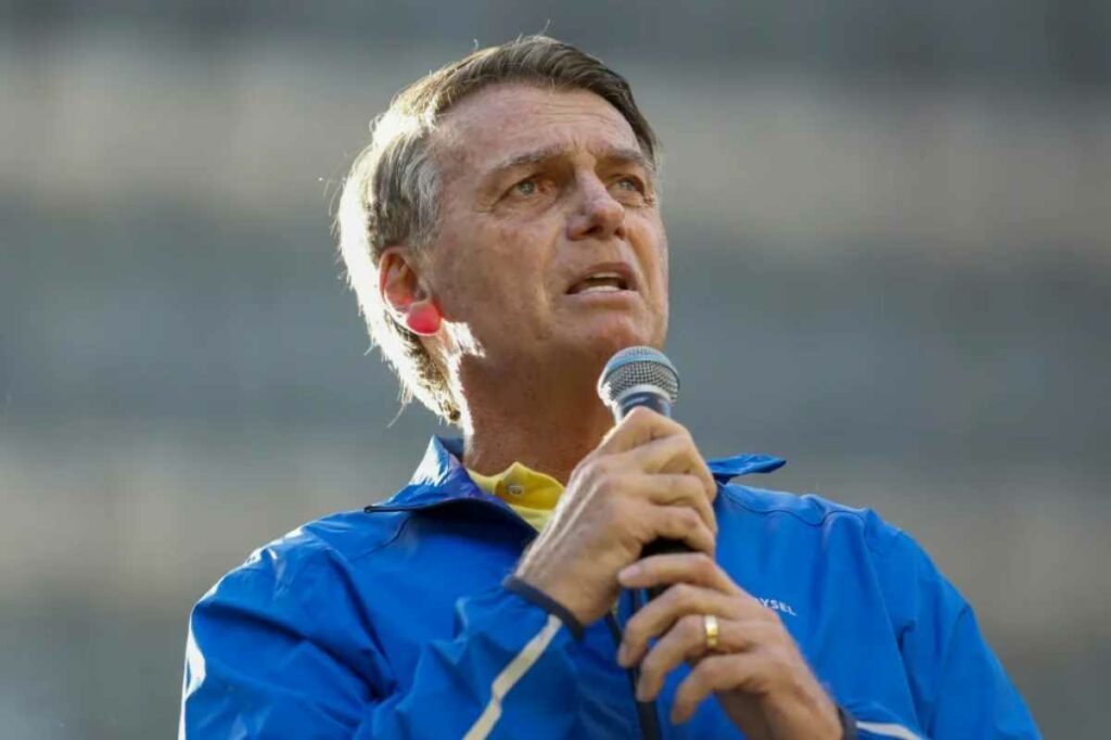 El líder ultraderechista de 70 años fue atendido de urgencias tras sentirse mal y se realizó exámenes en un hospital en Brasilia