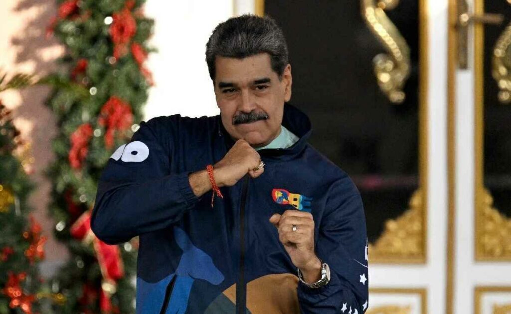 Estados Unidos desplegó desde agosto una flotilla de buques de guerra a la que se sumó el portaviones más grande del mundo.