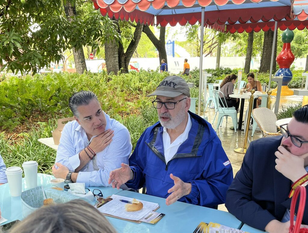 Emilio Gonzalez alcaldia miami