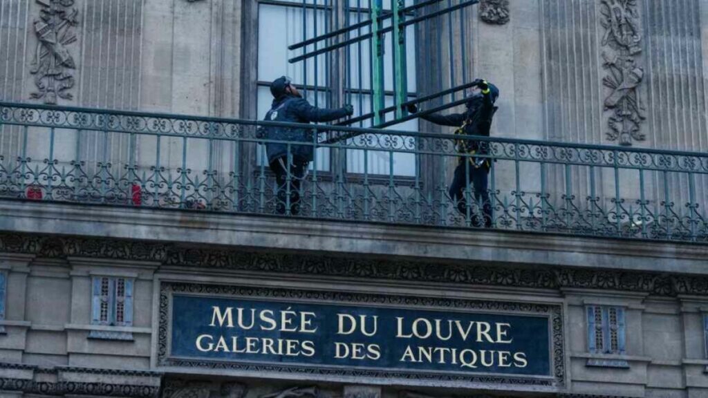 Desde el robo, la seguridad del museo parisino se encuentra en el centro de las críticas debido a los fallos que el incidente puso de manifiesto.