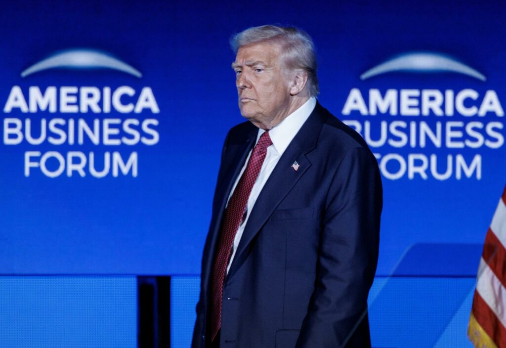 Trump califica el caso Esptein como una "caza de brujas"