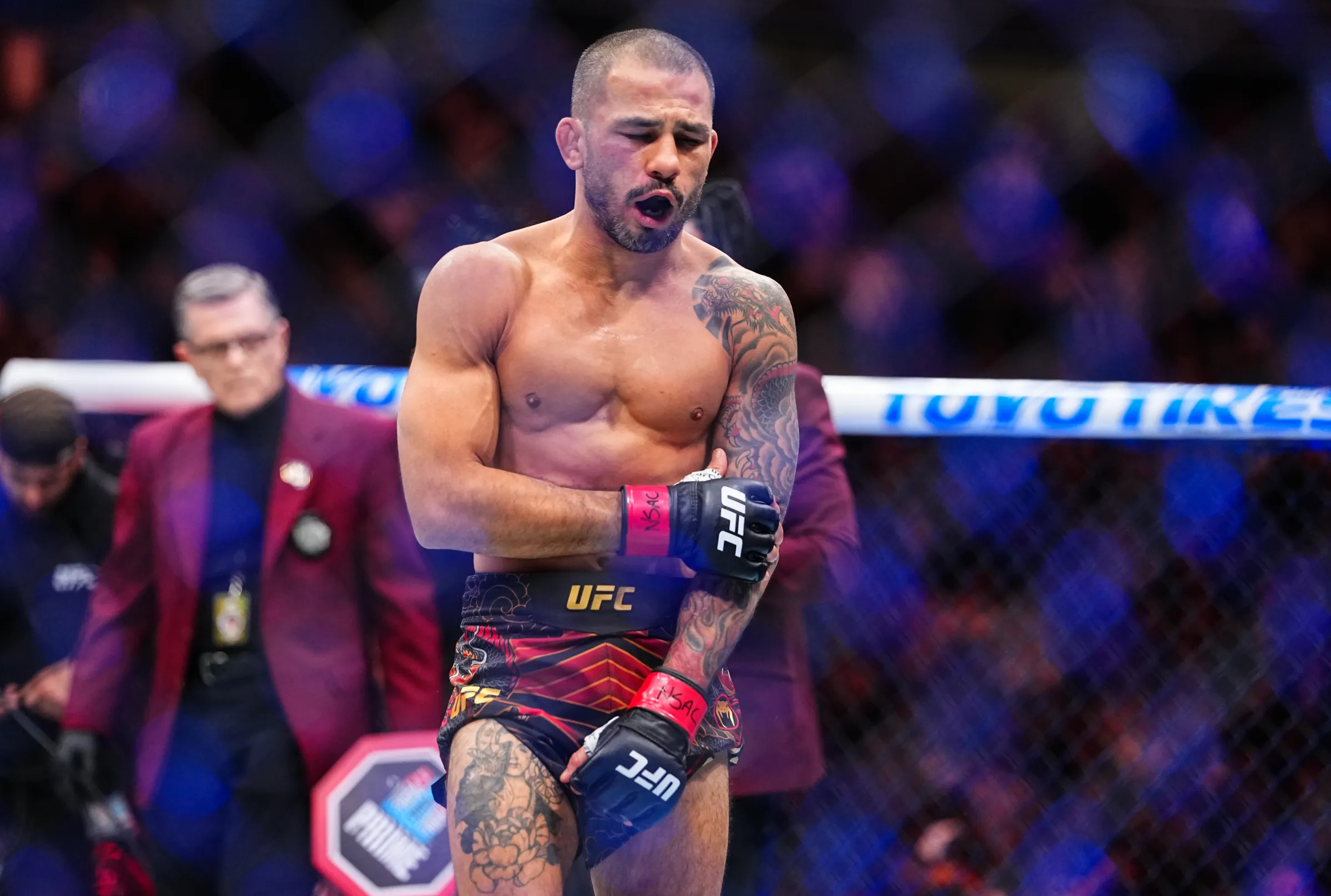 Lesión escalofriante e inesperada coronación sacuden al UFC 323 - Mediatiko