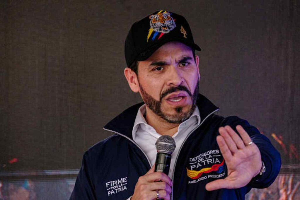 A sus 47 años, el abogado con propuestas de derecha aspira por primera vez a un cargo de elección popular tras años dedicado a defender a múltiples personalidades del país