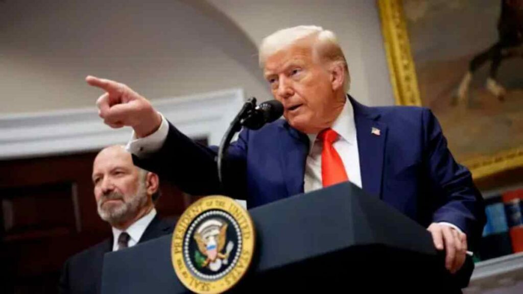 Trump promete un discurso desafiante, "largo", en sus propias palabras, para desmentir a los que aseguran que su estrella ahora sí que empieza a declinar.