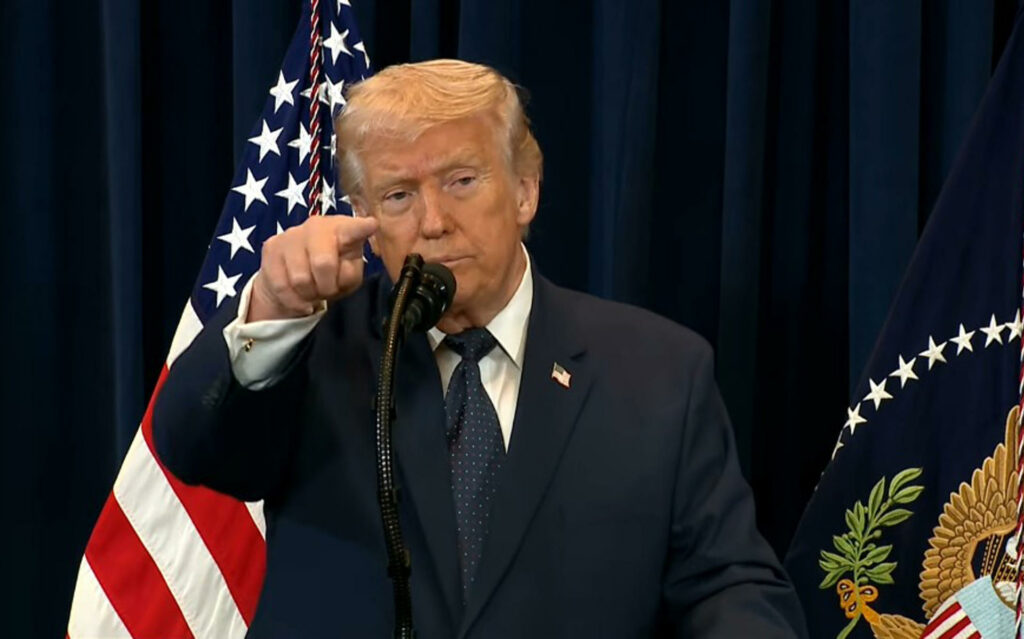 Trump insiste en mencionar una posible "toma de control amistosa de Cuba"