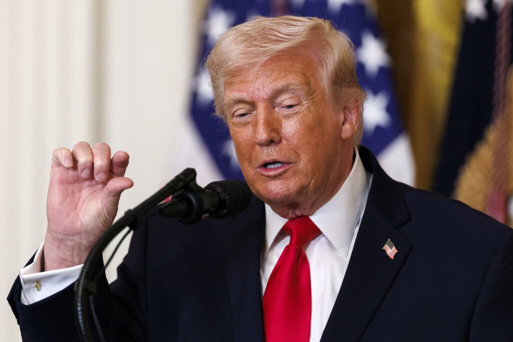 Los billetes de Estados Unidos llevarán la firma de Trump, anuncia el ...