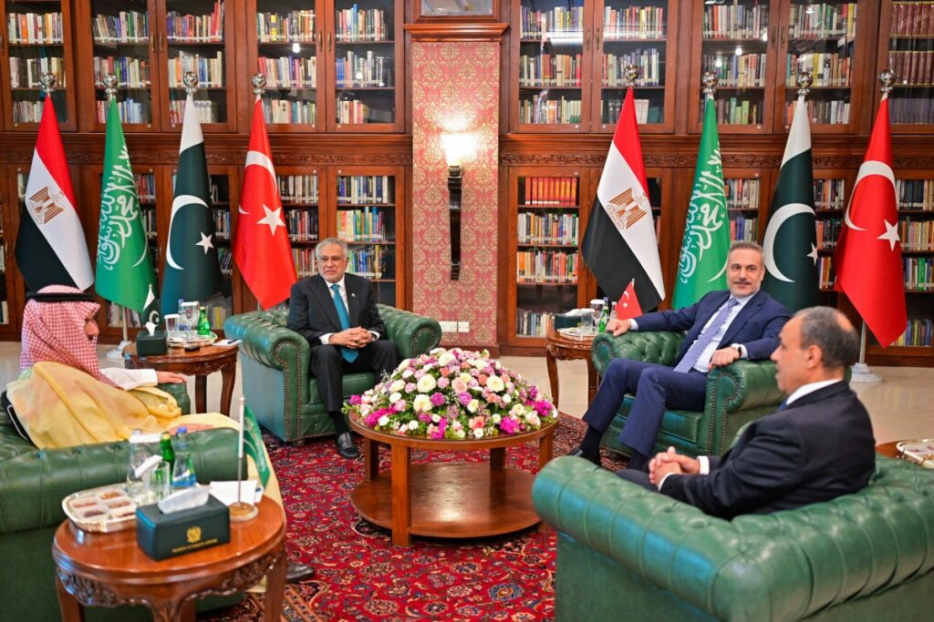 pakist-n-acoge-reuni-n-sobre-guerra-en-oriente-medio-con-arabia-saudita