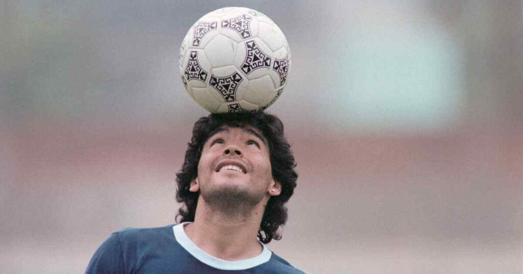 Tras la anulación del primer juicio por la muerte de Maradona por el accionar de una de las magistradas del tribunal, estaba previsto que un nuevo debate oral comenzara el próximo martes.