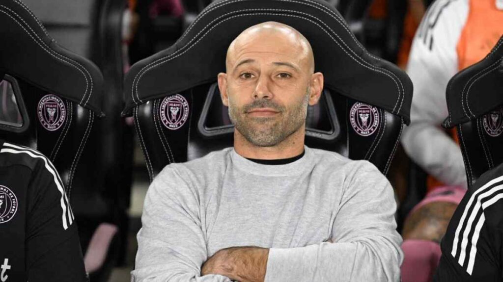 “La 'Champions', de las competencias que normalmente juega el club, es la que falta. A todos nos genera mucha ilusión, lo que no nos podemos permitir es que nos genere obsesión”, dijo el técnico argentino