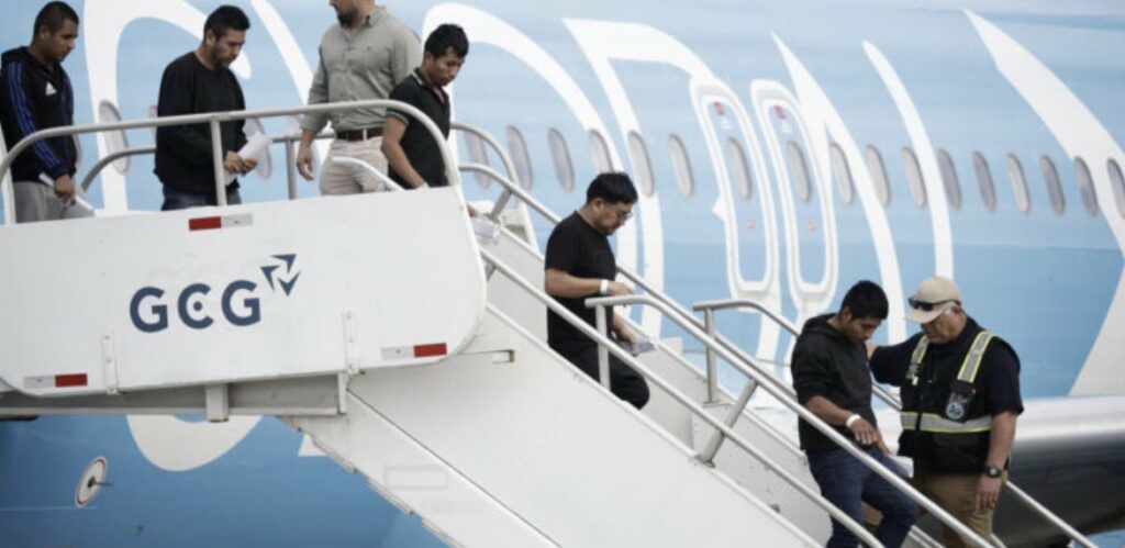 eeuu deporta a 25 migrantes a costa rica