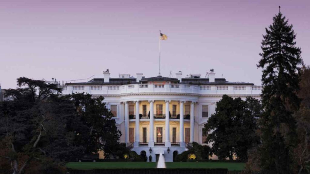 El suceso ocurrió en la intersección de la calle 15 y la avenida Independencia, en Washington, una zona que las autoridades han pedido evitar.