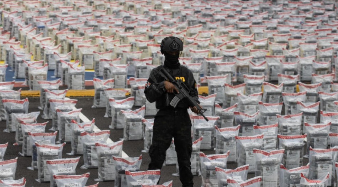 Incautan más de 3 mil 300 armas y 56 toneladas de drogas en operativo ...