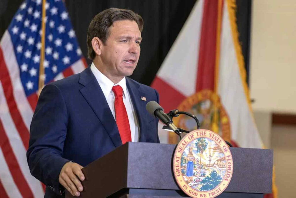 DeSantis aseveró que aún no ha recibido ninguna notificación oficial del Gobierno federal sobre el cierre del sitio, al oeste de Miami