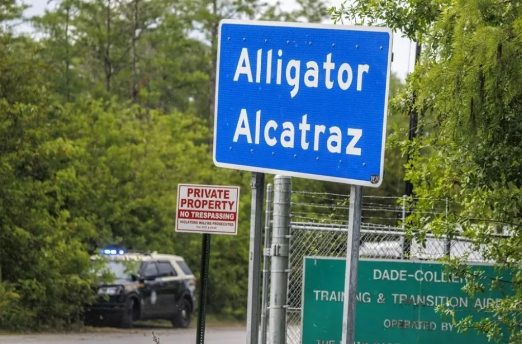 centro de detención de inmigrantes