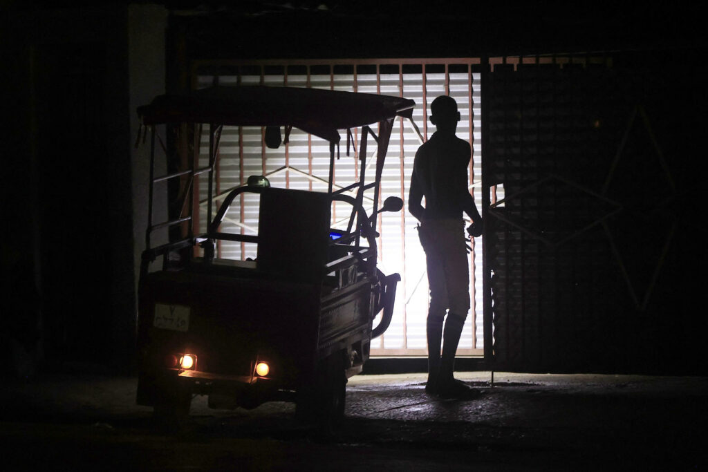 El sistema eléctrico nacional de Cuba sufre una nueva caída general, la tercera en 2026