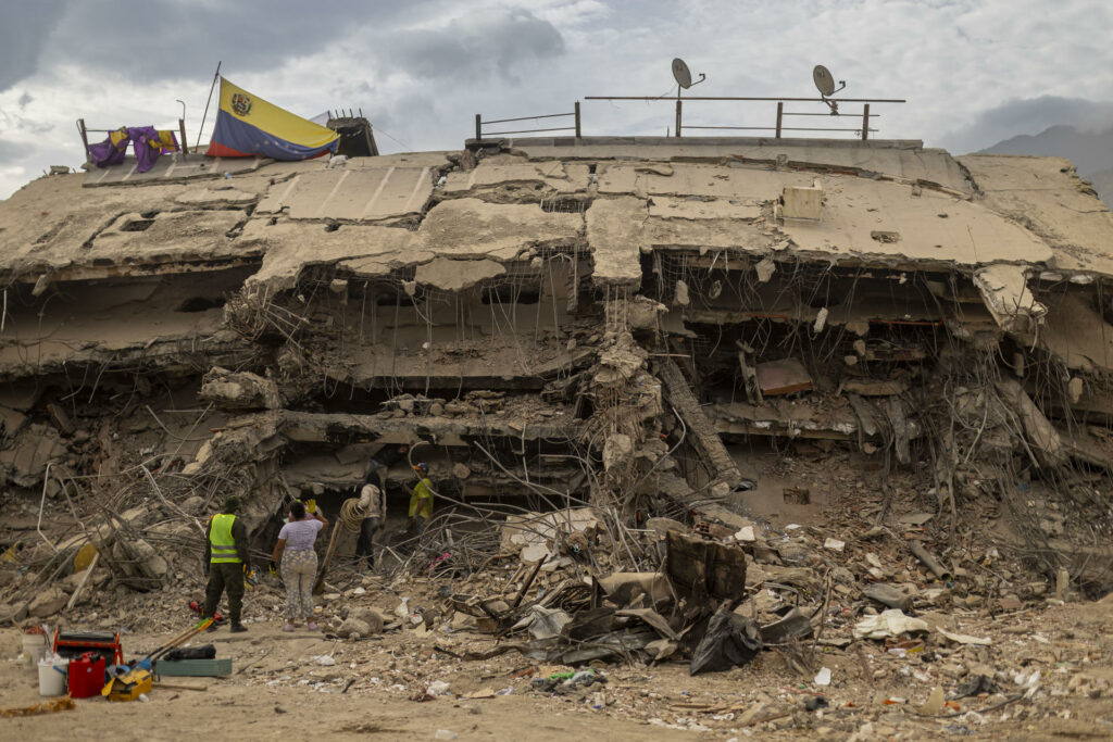 "No podemos dejar a nadie atrás": venezolanos siguen buscando desaparecidos un mes después
