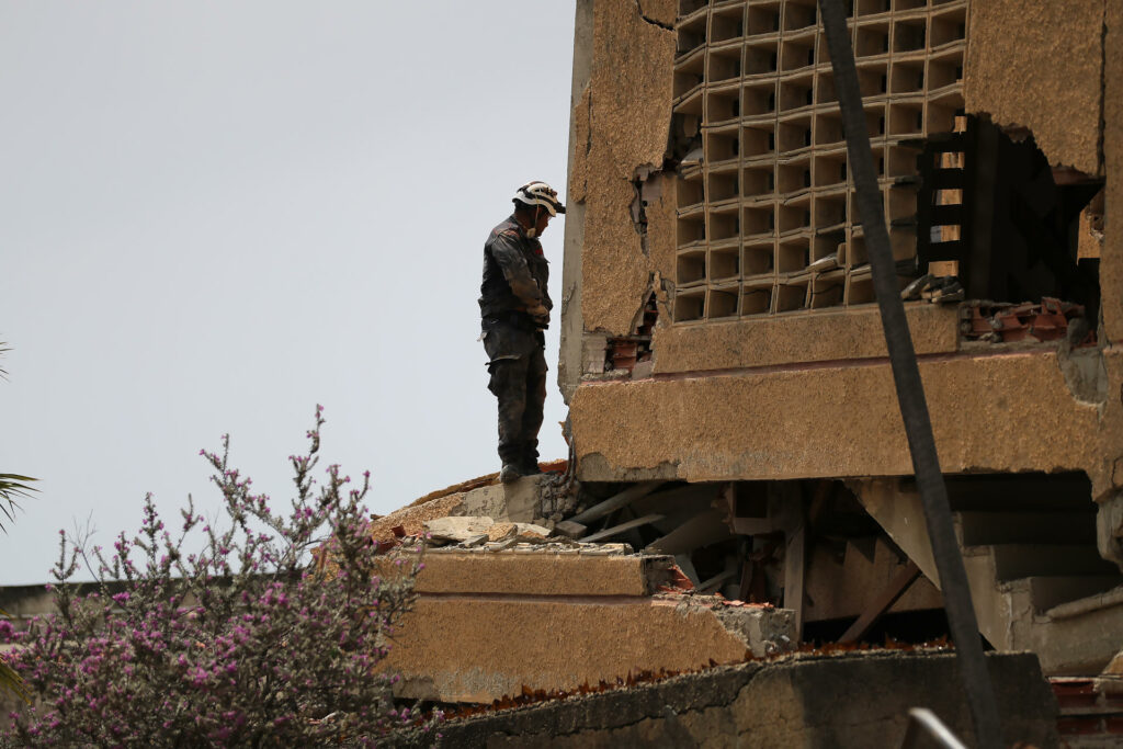 Número de muertos en Venezuela tras los terremotos aumenta a 4.930