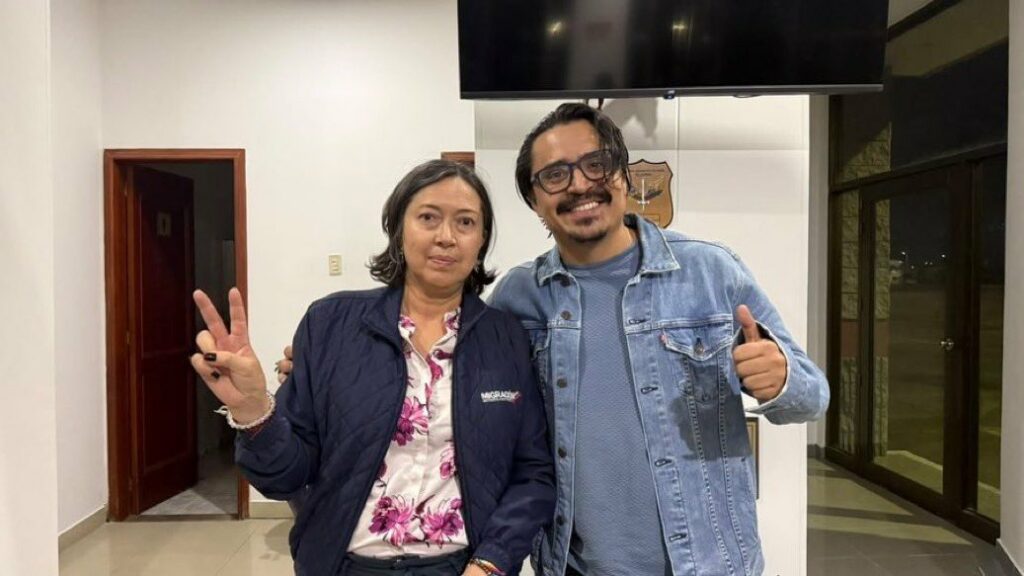 El activista Beto Coral ya está en Colombia. Fue deportado desde Estados Unidos y arribó al país en un vuelo humanitario