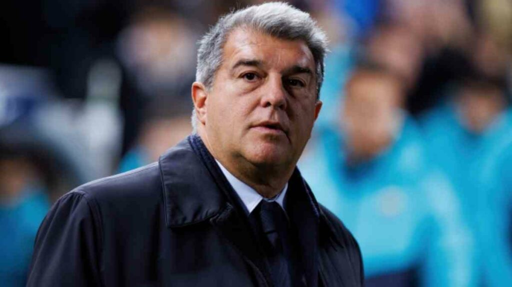 “¡¡¡Todo ha ido bien!!! ¡¡¡Me han revertido la arritmia!!! ¡¡¡Vuelvo a tener el corazón latiendo de forma rítmica!!!”, publicó Laporta en su cuenta de Instagram.