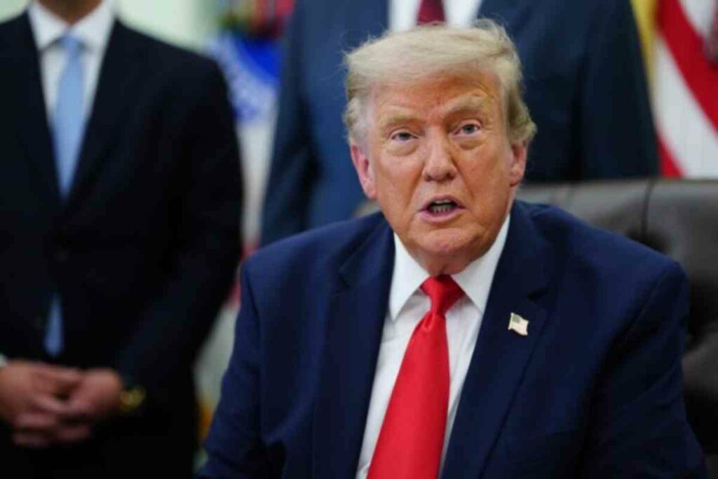 Trump recordó que esta misma semana, después que Estados Unidos frenara sus ataques para dar espacio a las conversaciones, los iraníes “dispararon cinco misiles”.