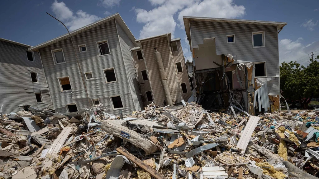mes de los terremotos