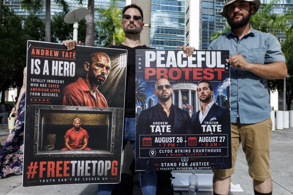 Los Tate seguirán detenidos en EEUU tras audiencia sin fallo sobre su libertad bajo fianza