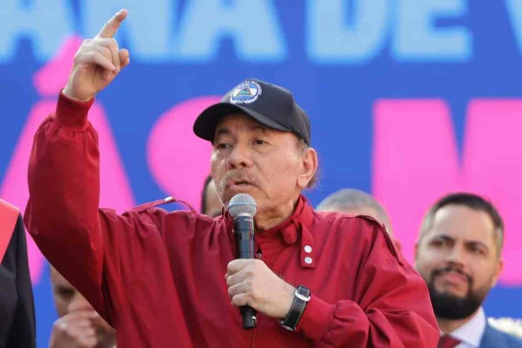 “Estamos trabajando unas reformas constitucionales para que en Nicaragua se puedan realizar elecciones con soberanía y no como en la época de las invasiones norteamericanas en Nicaragua”, señaló.