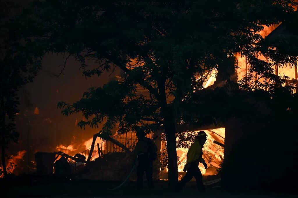 Incendios arrasan Washington- miles de evacuados y 600 estructuras destruidas