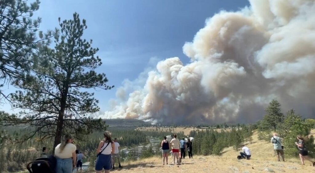 Incendios arrasan Washington- miles de evacuados y 600 estructuras destruidas