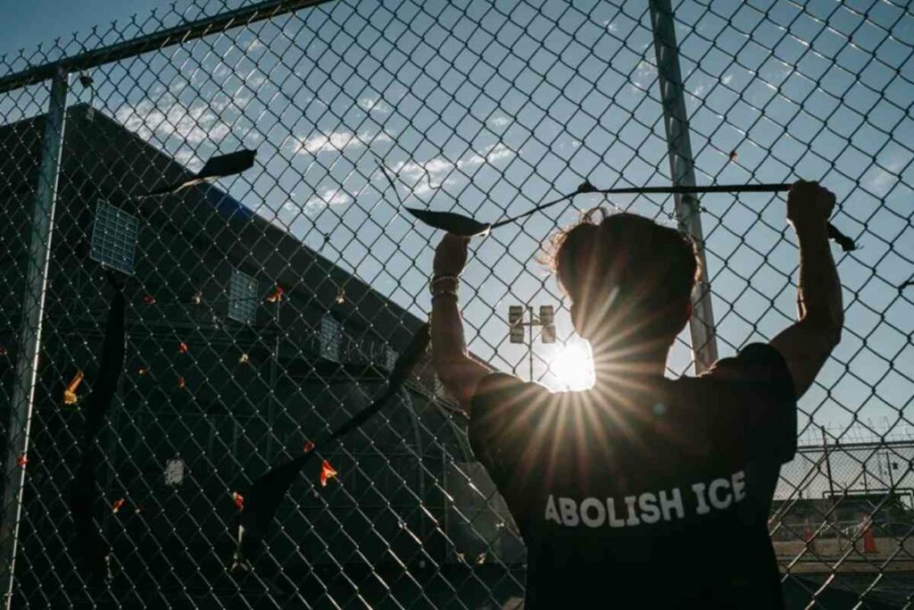 Inmigrantes detenidos en Delaney denunciaron las “peligrosas condiciones” que enfrentan, como negligencia médica, escasez de alimentos y condiciones inhumanas en general