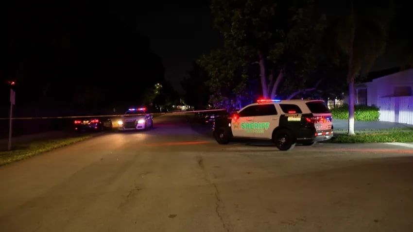 Bloguero Perez Hilton es hospitalizado en Miami tras alarmante transmisión en vivo por TikTok