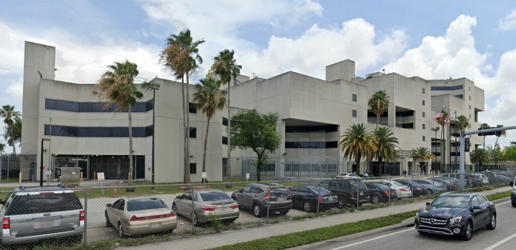 Cárcel del Condado Miami Dade TGK, donde está detenida la acusada