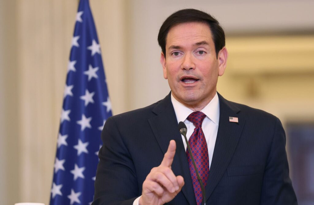 Rubio sostiene que Irán no controla Ormuz y que el petróleo fluye casi al nivel prebélico