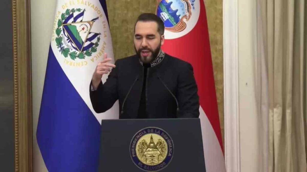 El mandatario sostuvo que esta revisión sería entre los 10 mil 629 detenidos acusados de ser colaboradores de las pandillas, es decir, que no pertenecen a estas estructuras criminales.