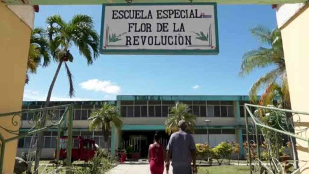 Al evaluar la marcha del actual período lectivo a un mes y medio de su inicio, la titular cubana admitió la complejidad de mantener las aulas abiertas en el escenario actual